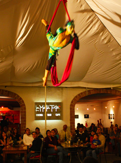 Acrobat at La Mata Tinta